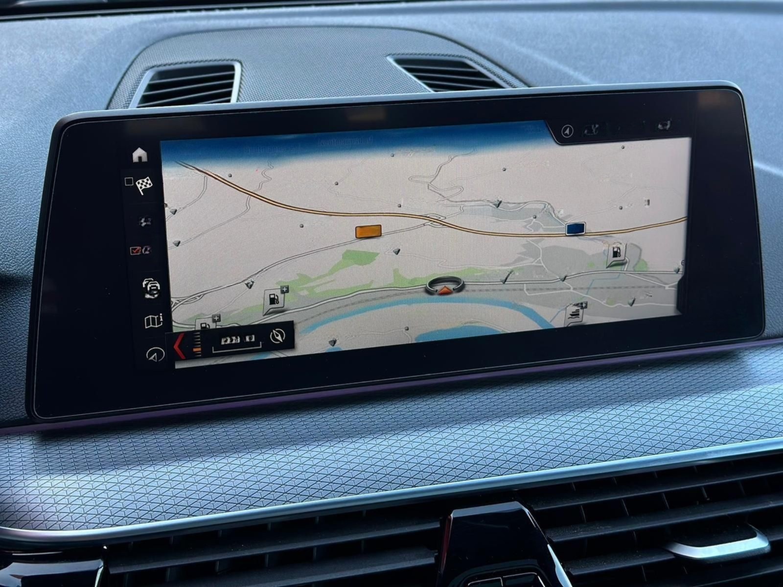 BMW 540d xD M SPORT SHADOW* LED#4xSHZ#PANO#HUD#KEYLE foto 14