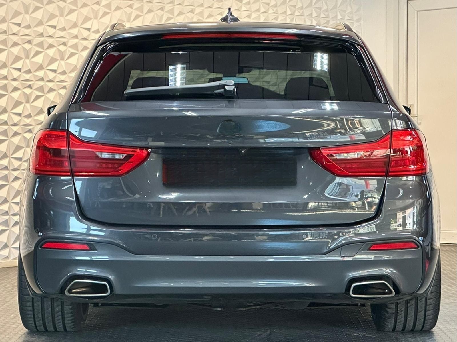 BMW 540d xD M SPORT SHADOW* LED#4xSHZ#PANO#HUD#KEYLE foto 6
