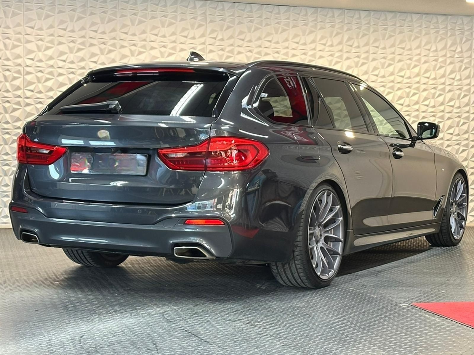BMW 540d xD M SPORT SHADOW* LED#4xSHZ#PANO#HUD#KEYLE foto 8