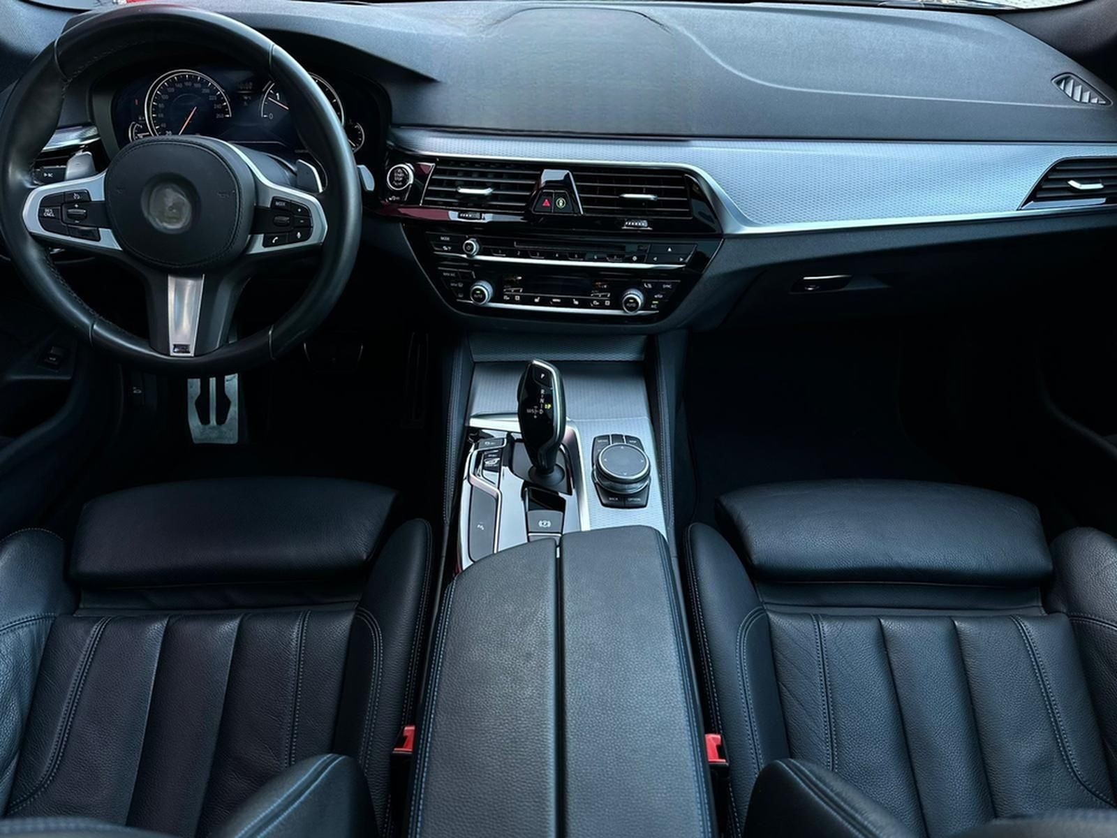 BMW 540d xD M SPORT SHADOW* LED#4xSHZ#PANO#HUD#KEYLE foto 10
