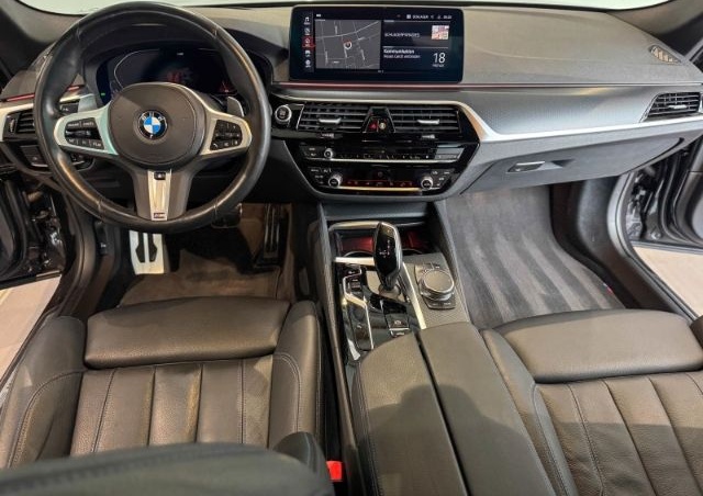 BMW 530 d xDrive Touring M Sport Laserlicht+Pano foto 13