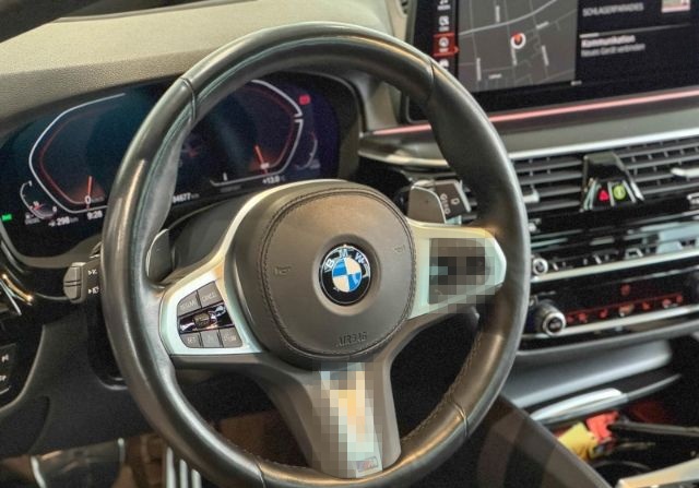 BMW 530 d xDrive Touring M Sport Laserlicht+Pano foto 10