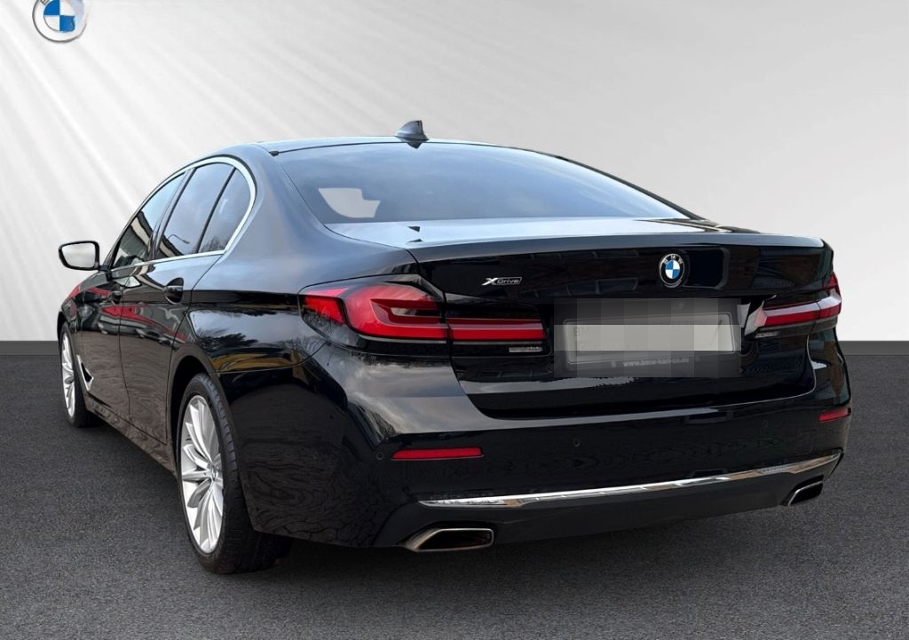 BMW 530 xd Limousine Luxury Line HiFi HUD Komfortsit foto 3