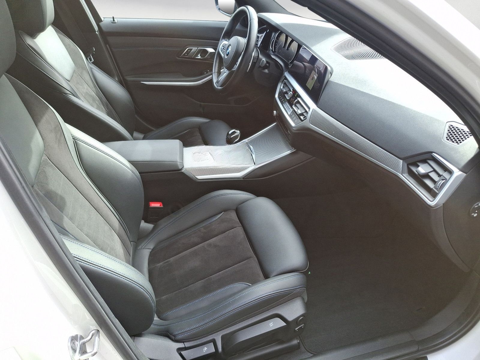 BMW 330i xDrive Touring M Sport Navi HiFi LED PDC foto 9