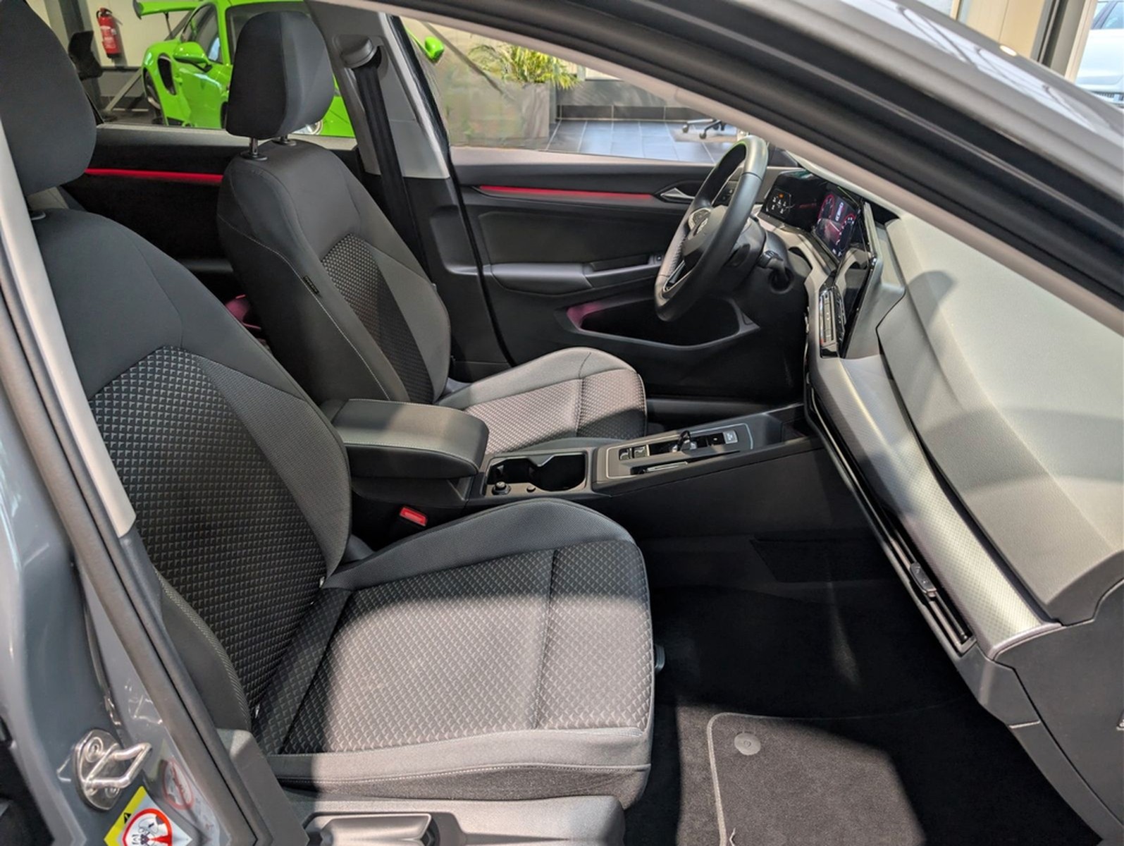 Volkswagen Golf 2.0 TDI SCR DSG Active foto 11