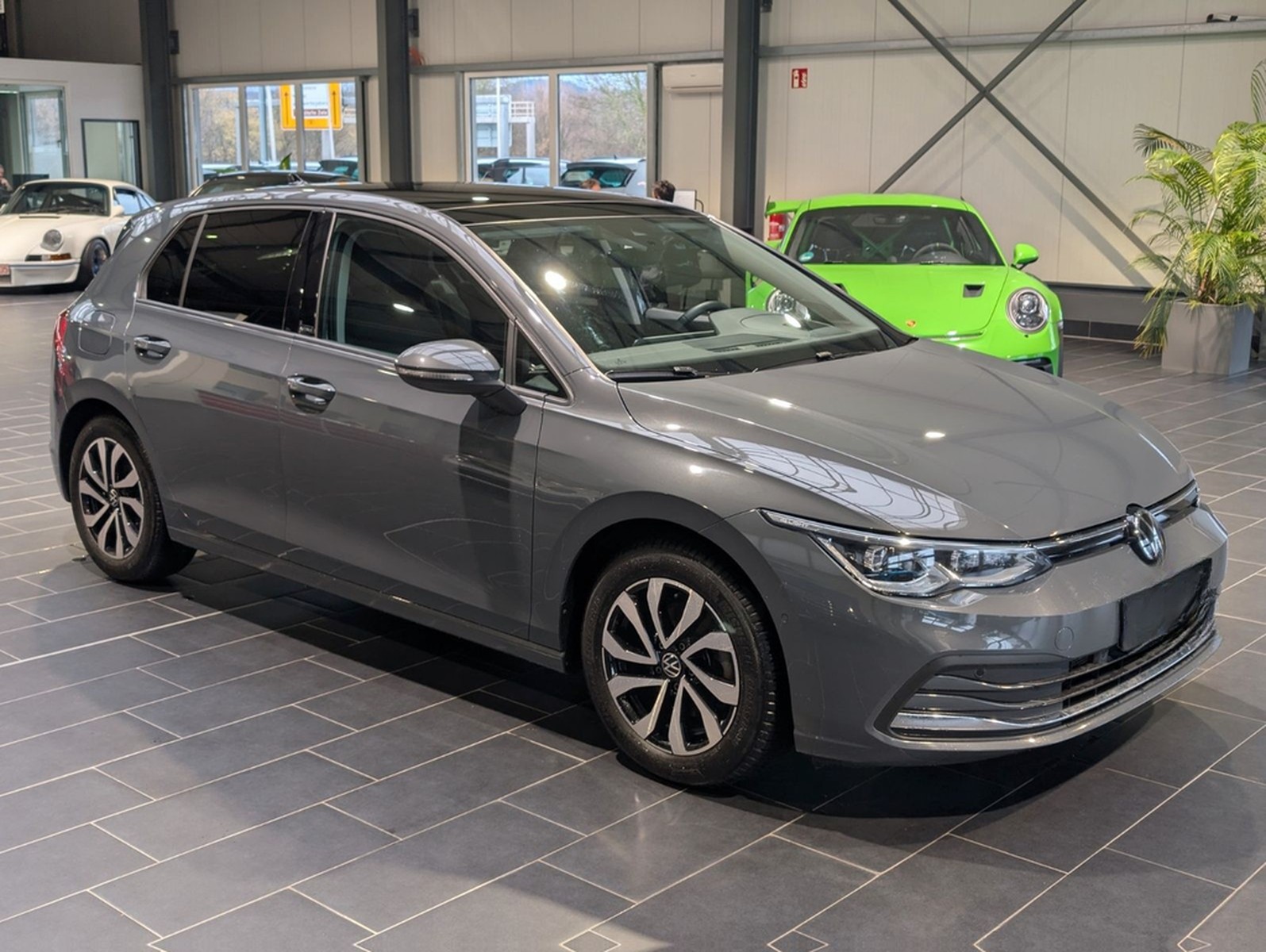 Volkswagen Golf 2.0 TDI SCR DSG Active foto 5