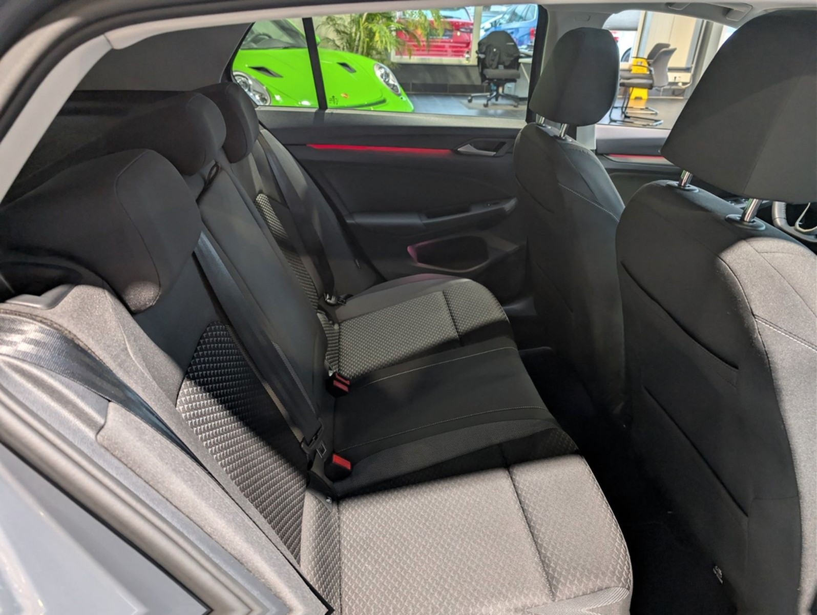 Volkswagen Golf 2.0 TDI SCR DSG Active foto 10