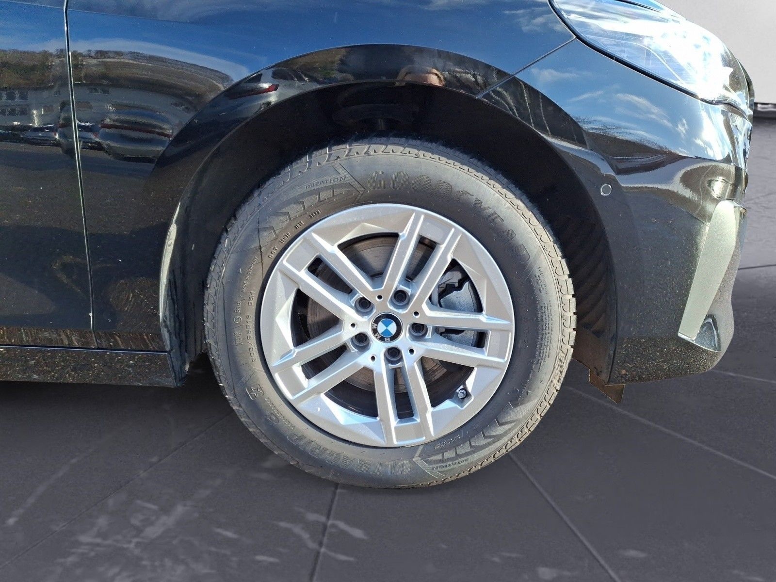 BMW 216i Active Tourer Steptronic DCT Head-Up Drivin foto 12