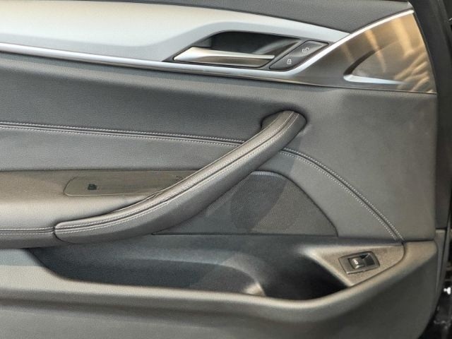 BMW 520 i Touring LED+SHZ+Temp+Apple CarPlay foto 13
