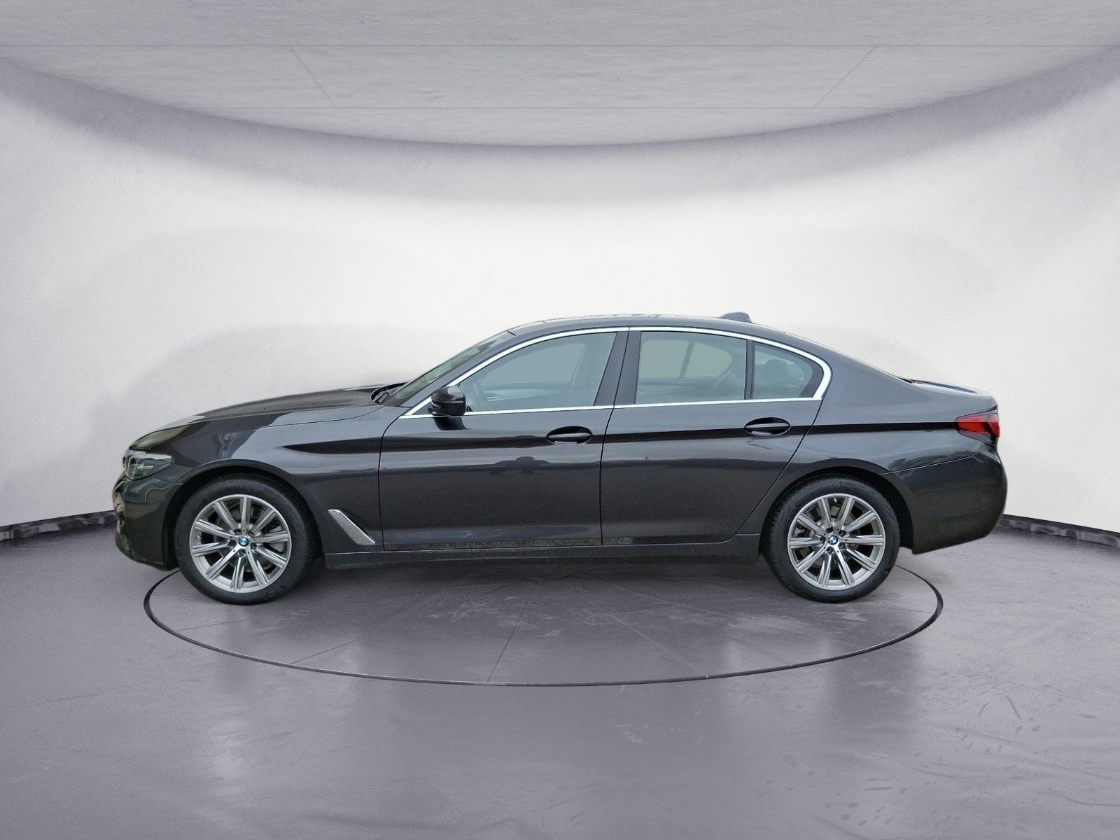 BMW 520d xDrive Aut. Klimaaut. Glasdach Head-Up AHK foto 3