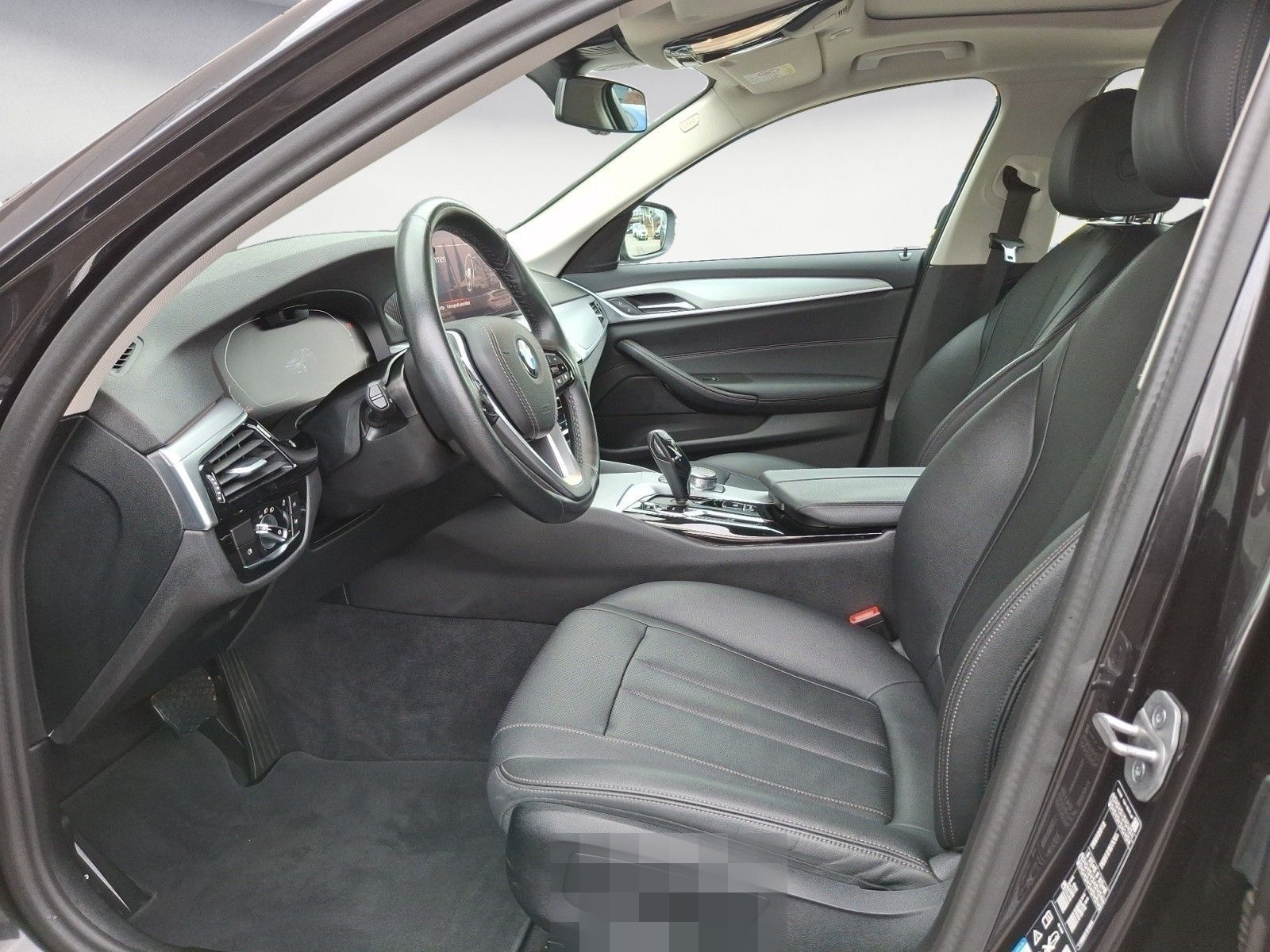 BMW 520d xDrive Aut. Klimaaut. Glasdach Head-Up AHK foto 8