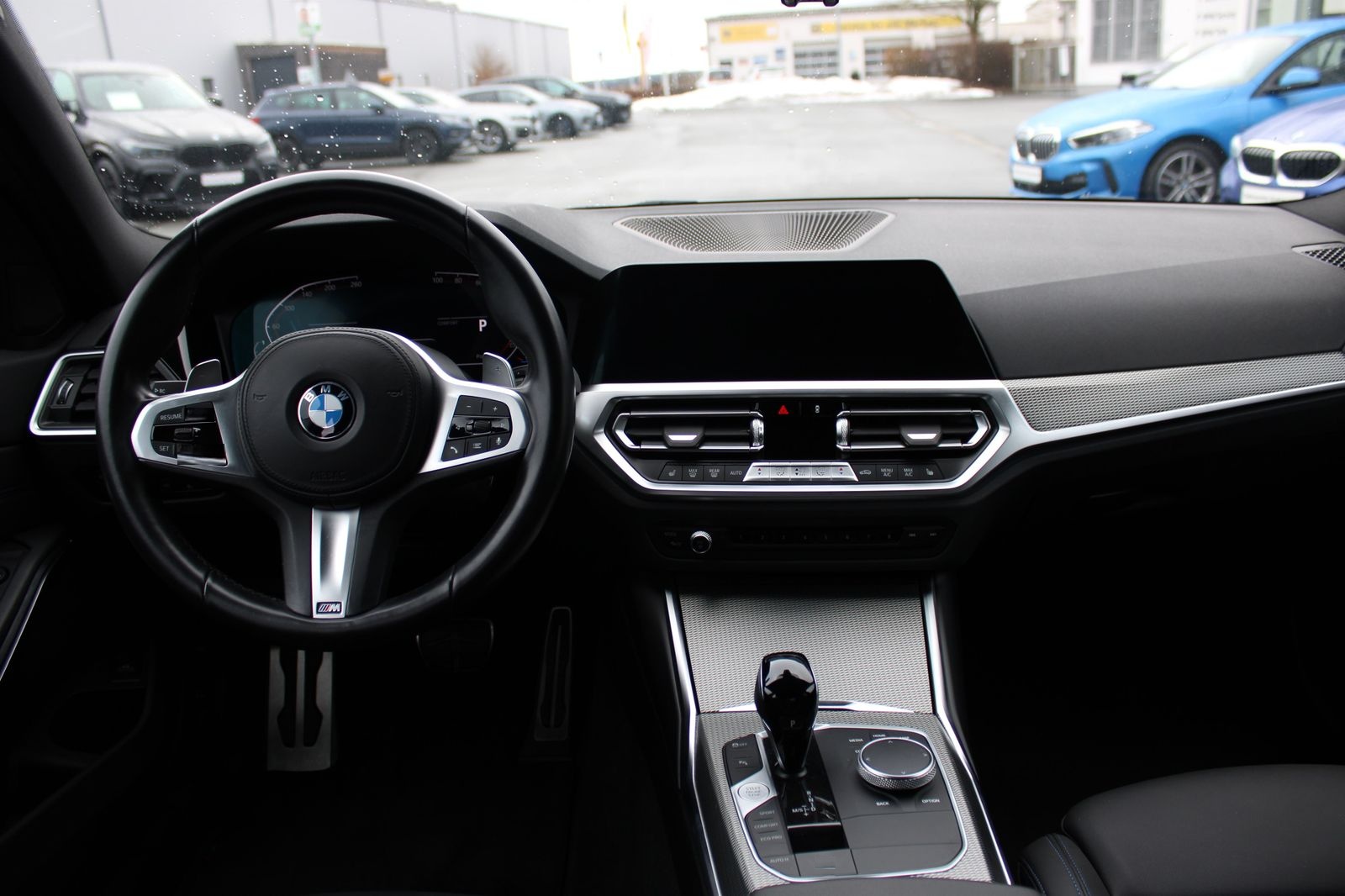 BMW 320d xDrive A M Sport HiFi DAB WLAN Komfortzg. foto 12