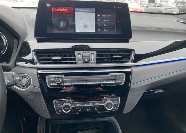 BMW X2 sDrive 20 i M Sport Head-Up HIFI foto 14