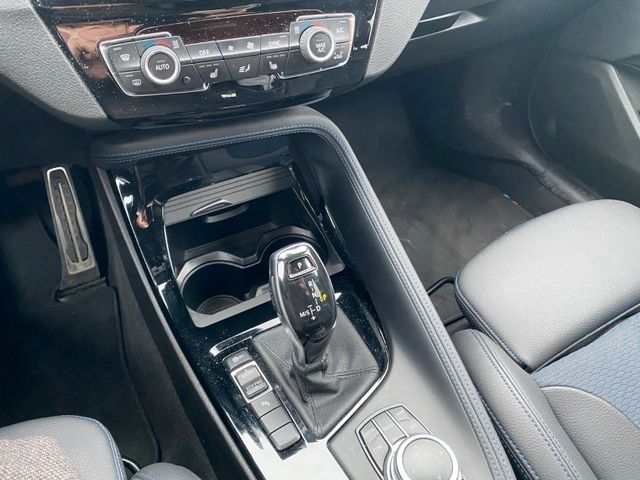 BMW X2 sDrive 20 i M Sport Head-Up HIFI foto 17