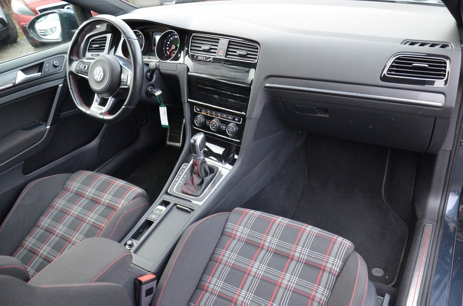 Volkswagen Golf VII Lim. GTI BMT*ACC*DCC*NAVI*TEMPO foto 22
