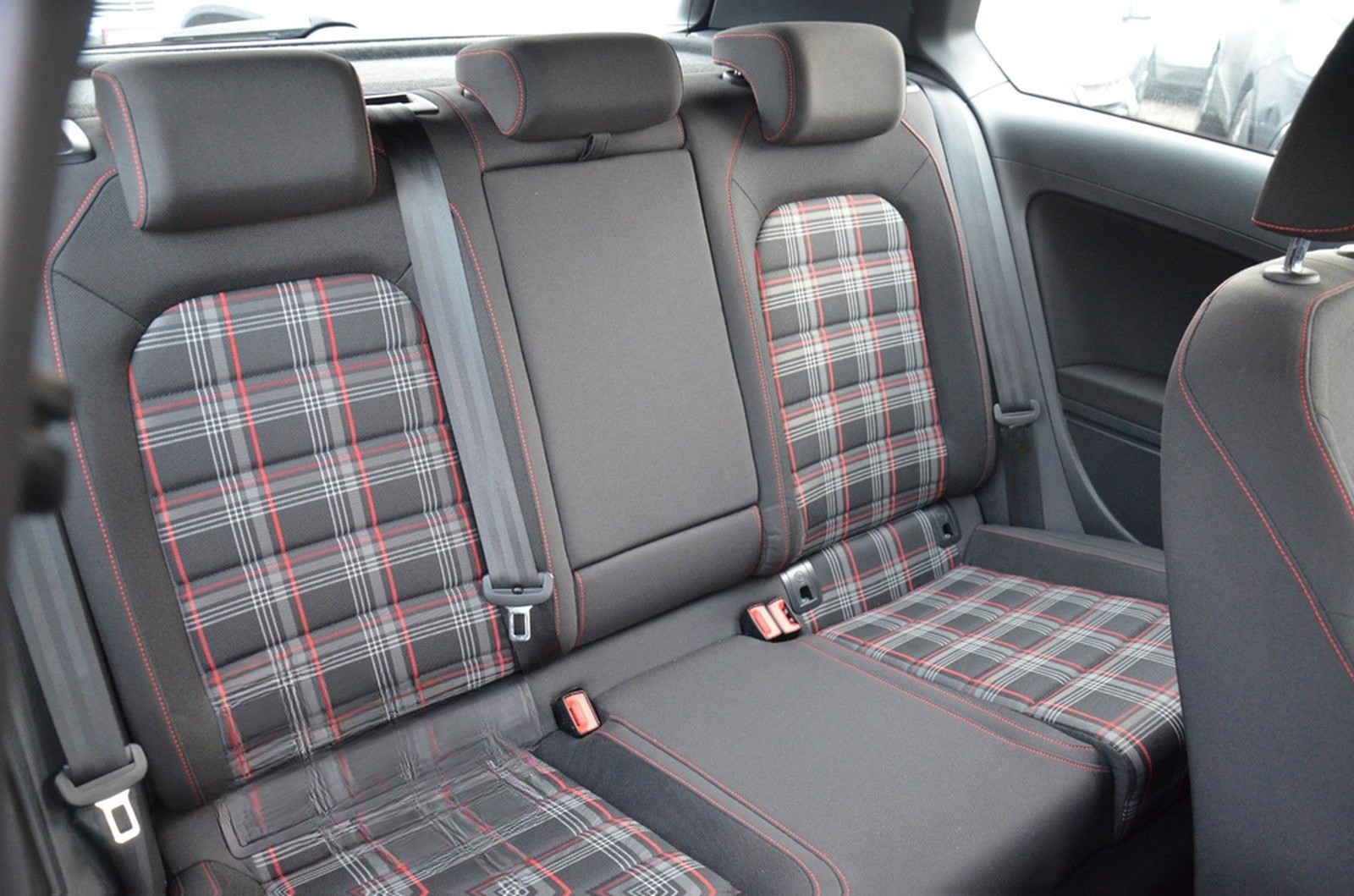 Volkswagen Golf VII Lim. GTI BMT*ACC*DCC*NAVI*TEMPO foto 24