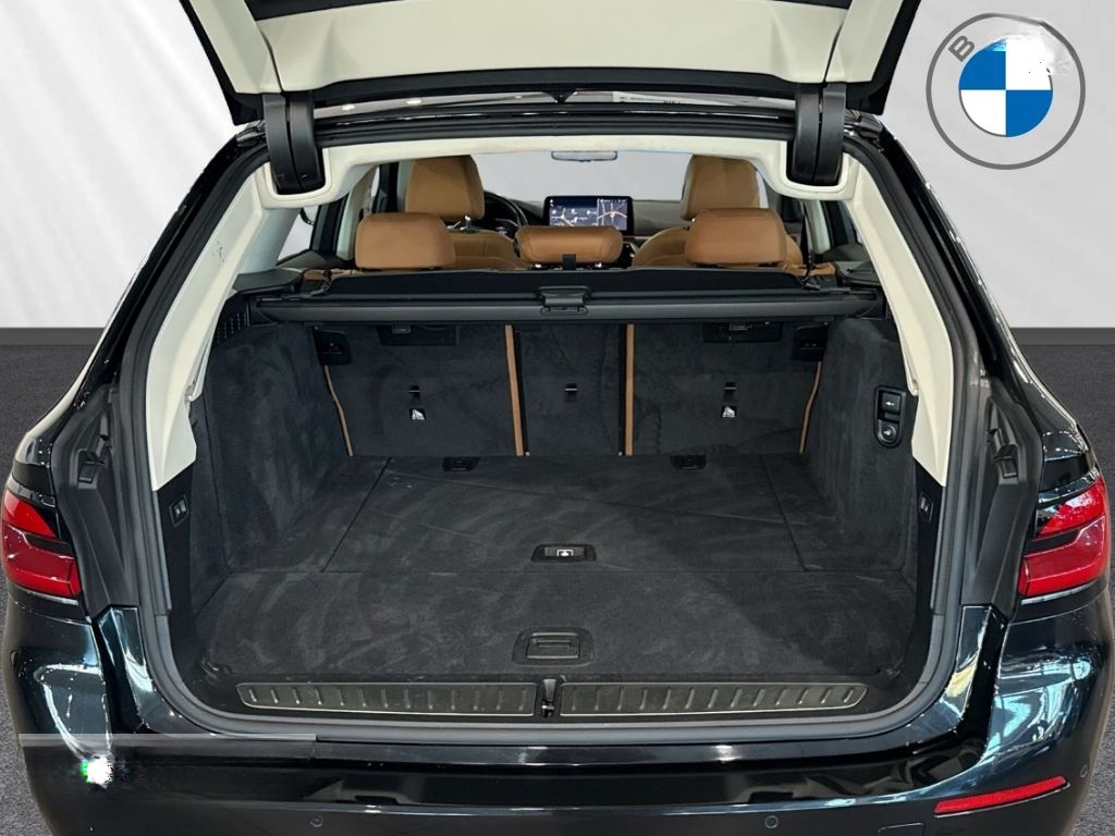 BMW 540 i xDrive Touring Pano AHK HUD Keyless HiFi foto 14