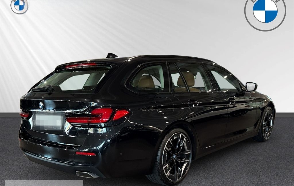 BMW 540 i xDrive Touring Pano AHK HUD Keyless HiFi foto 4