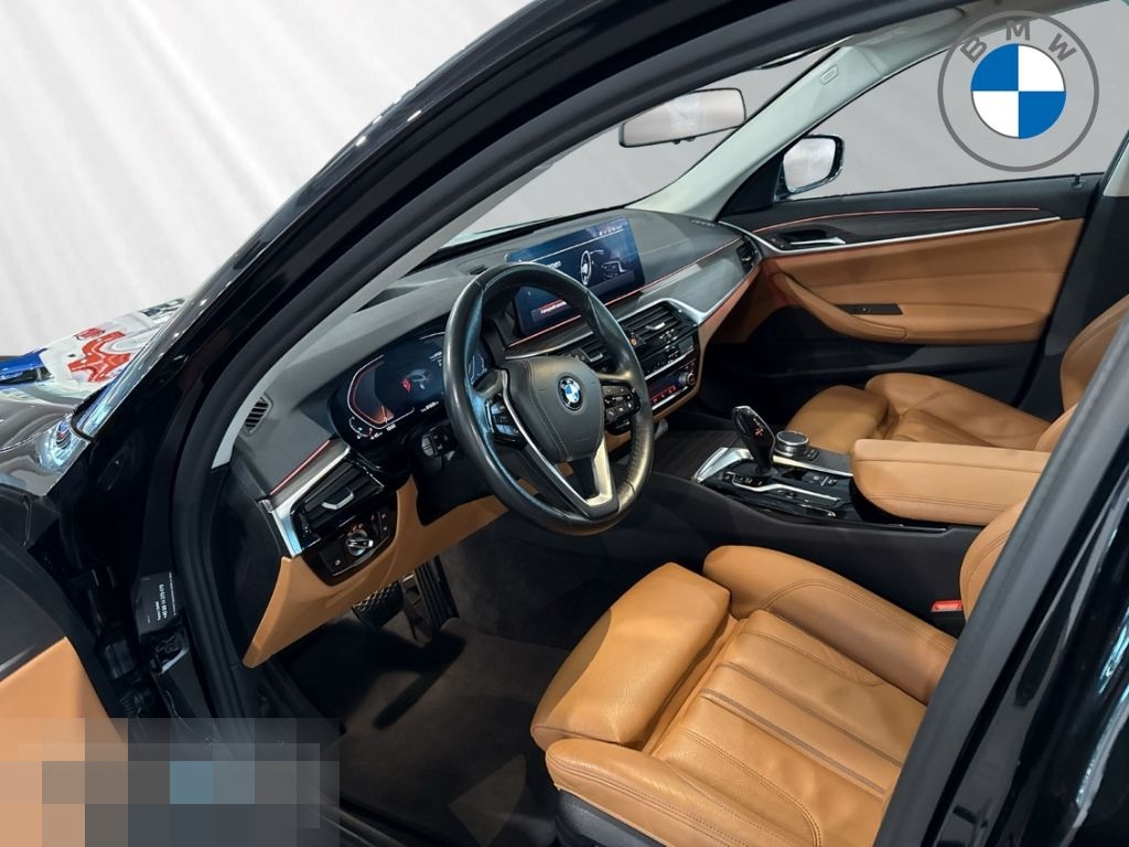 BMW 540 i xDrive Touring Pano AHK HUD Keyless HiFi foto 8