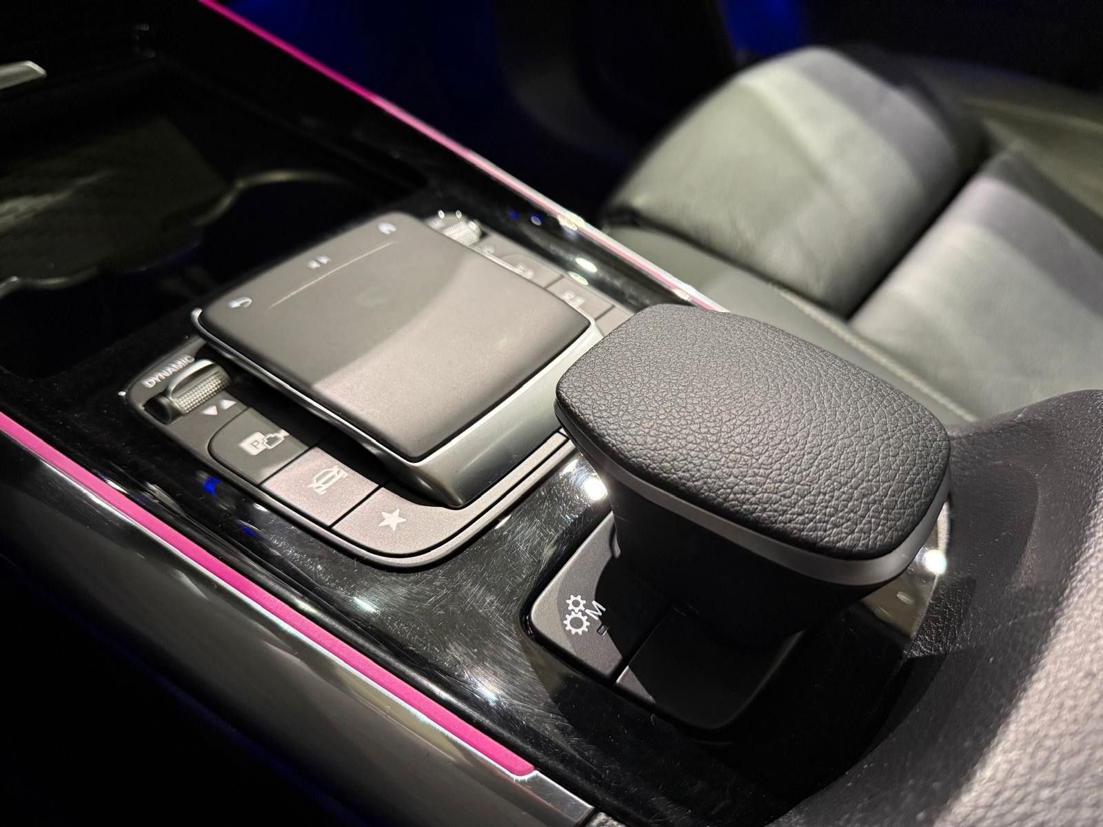 Mercedes-Benz GLA 45 S AMG*Pano*360°*Burmester* foto 20