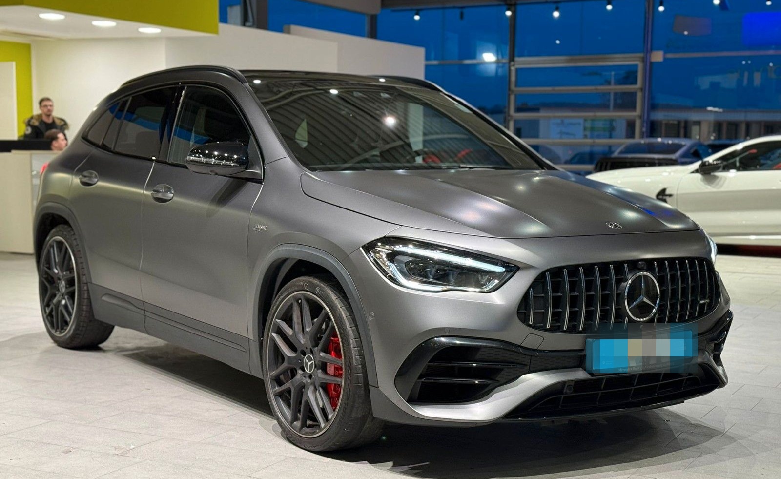 Mercedes-Benz GLA 45 S AMG*Pano*360°*Burmester* foto 10