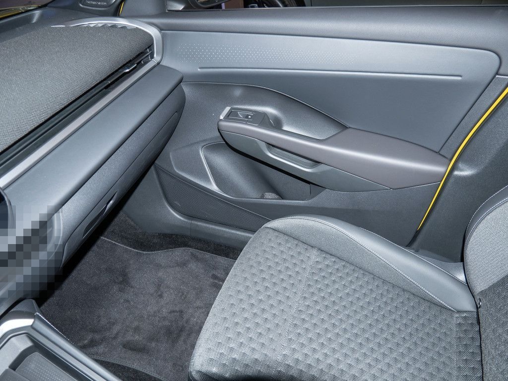 Volkswagen T-Roc R-Line 1.5 l eTSI OPF 110 kW (150 PS) 7-Ga foto 12