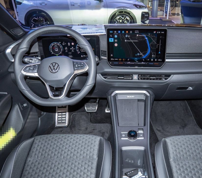 Volkswagen T-Roc R-Line 1.5 l eTSI OPF 110 kW (150 PS) 7-Ga foto 6