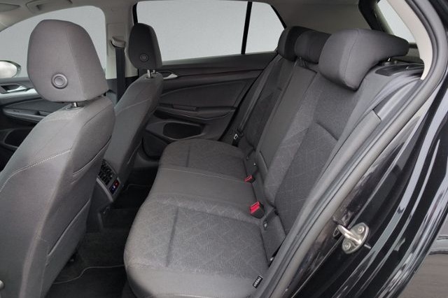 Volkswagen Golf VIII 2.0 TDI DSG LED+NAVI+KAMERA+ACC+SITZH+ foto 10