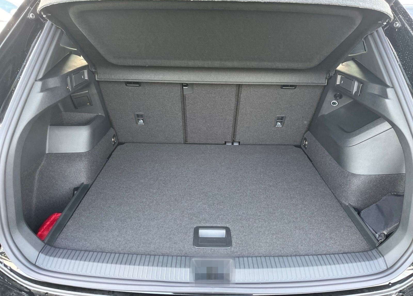 Volkswagen Tiguan R-Line 1.5 eTSI OPF DSG foto 12