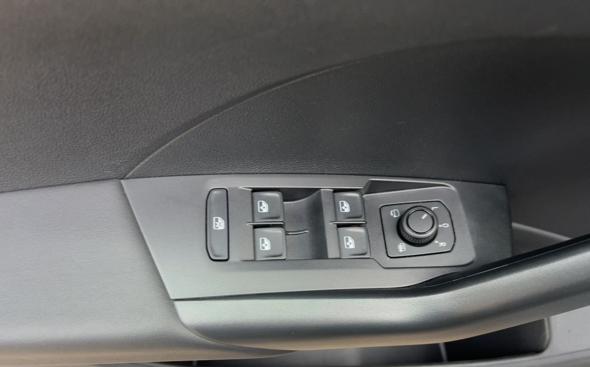 Volkswagen T-Cross 1.0 TSI Life Einparkhilfe LED Sitzhzg foto 16