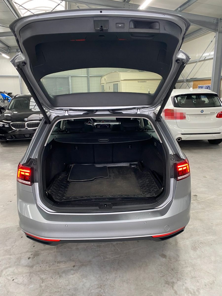 Volkswagen Passat 2.0 Business ACC/ ALU17"/NAVI/14 WEGE S foto 17