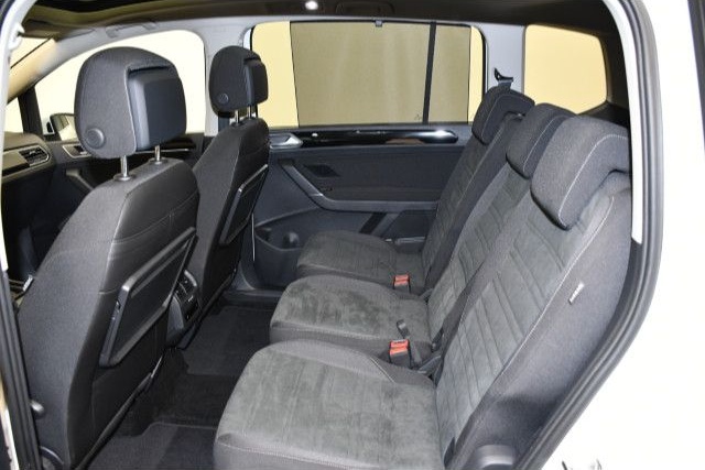 Volkswagen Touran 2.0 TDI DSG Highline LED/Stand/AHK/Pano/D foto 10