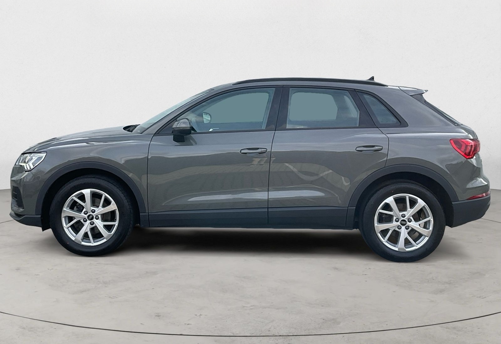 Audi Q3 35 TFSI S tronic AHK LED ACC NAVI LED foto 4