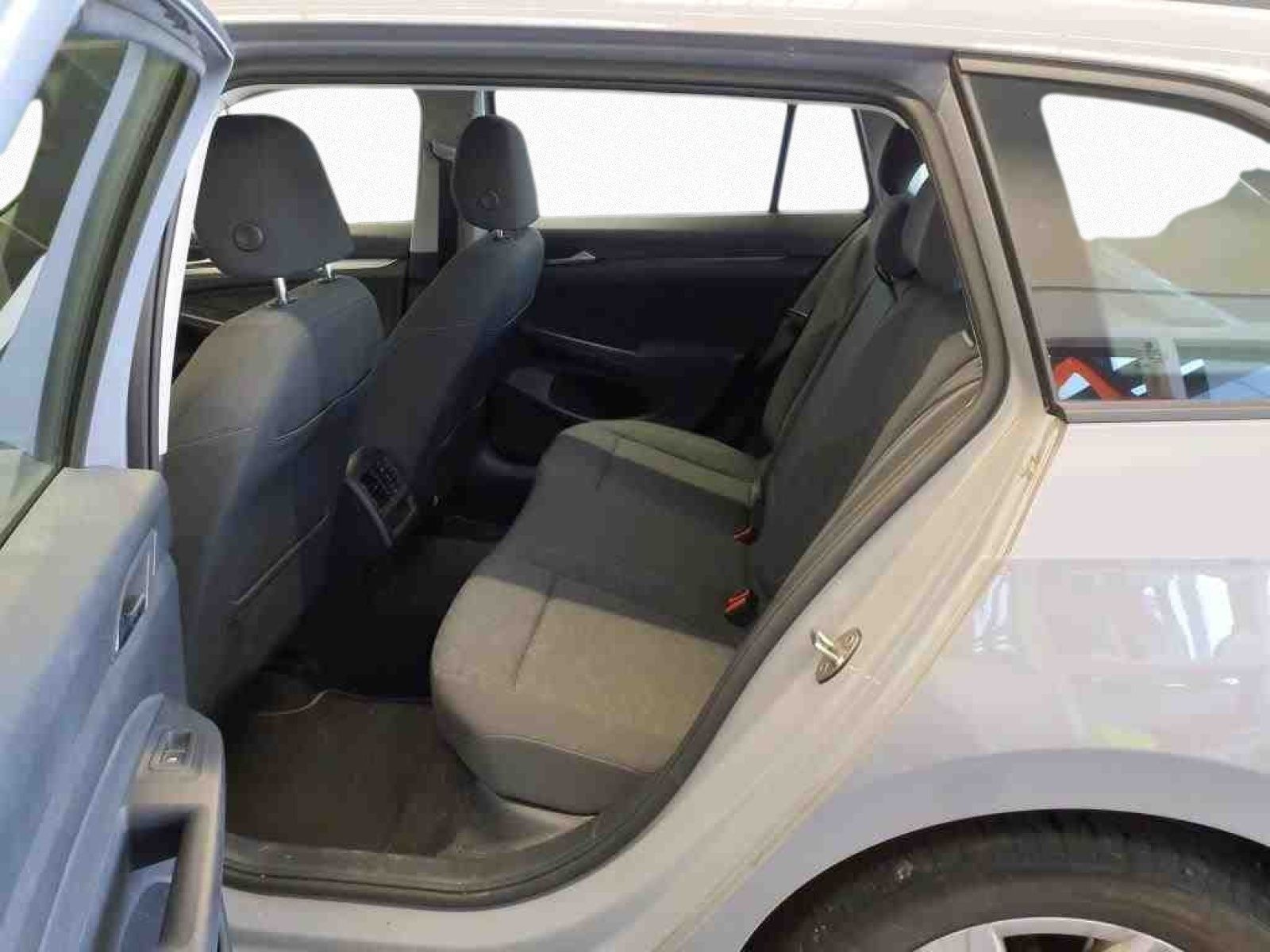 Volkswagen Golf Variant 1.0eTSI DSG Life LED Navi AHK CAM foto 6