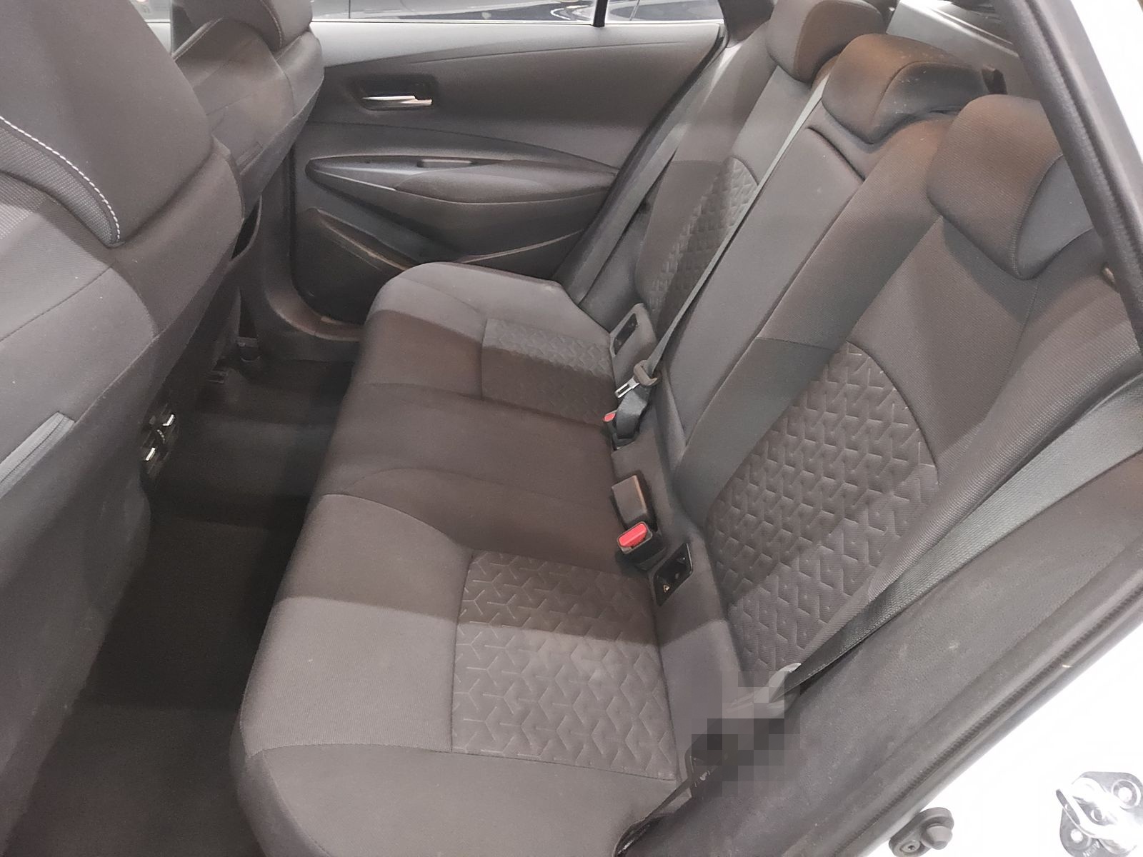 Toyota Corolla Touring Sports 2.0 Edition Navi LED RFK foto 13