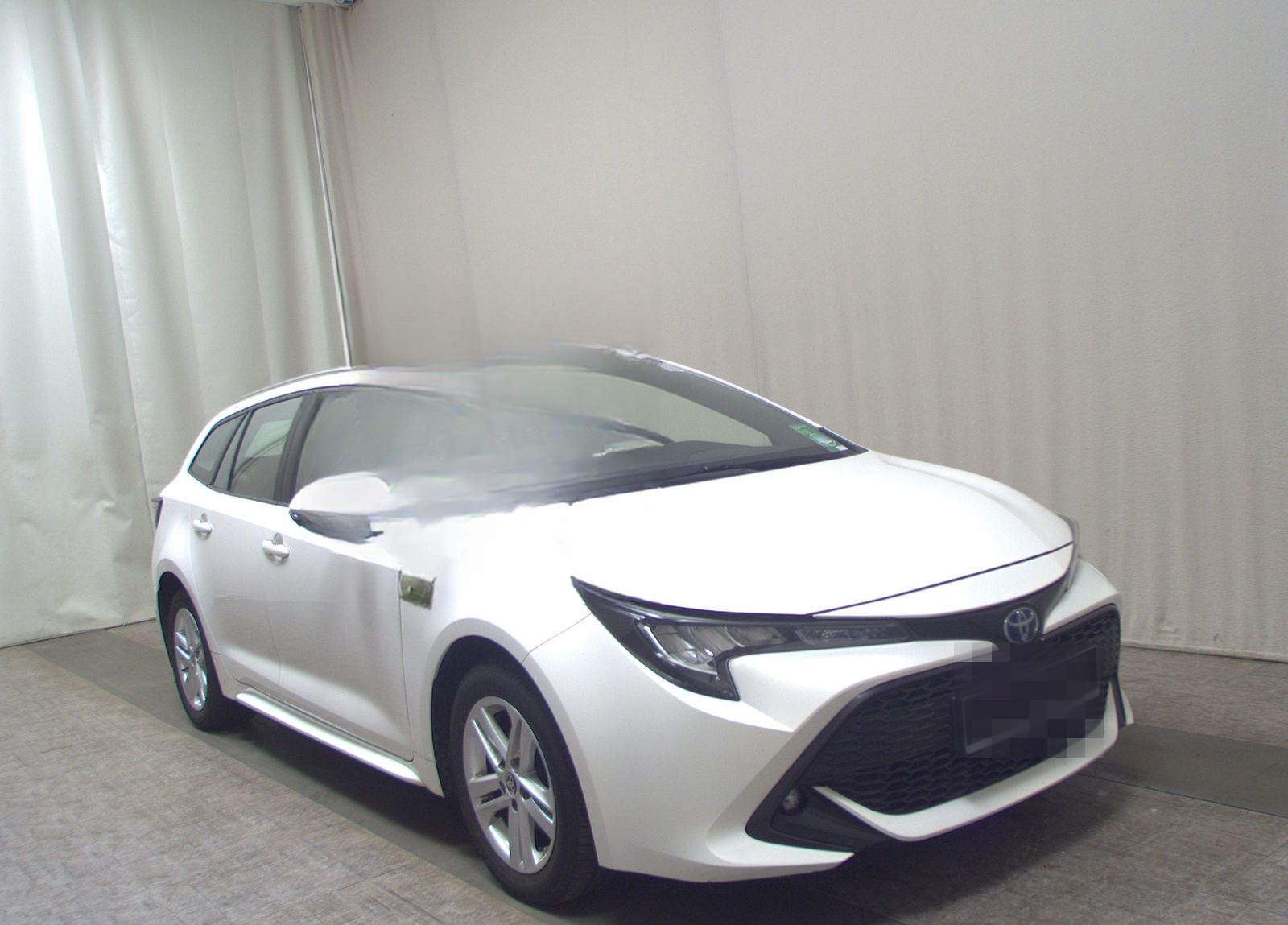 Toyota Corolla Touring Sports 2.0 Edition Navi LED RFK foto 3