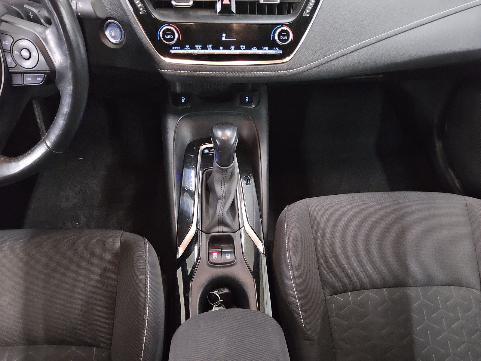 Toyota Corolla Touring Sports 2.0 Edition Navi LED RFK foto 6