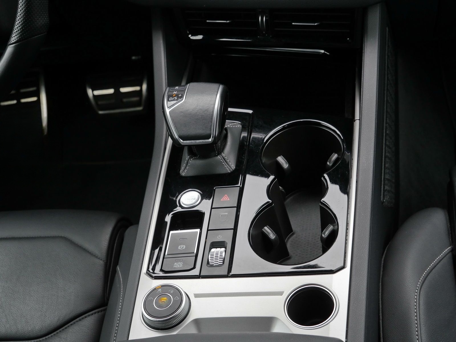 Volkswagen Touareg R-Line TDI 4Motion 20Z*LED*DYNAUDIO*360° foto 7
