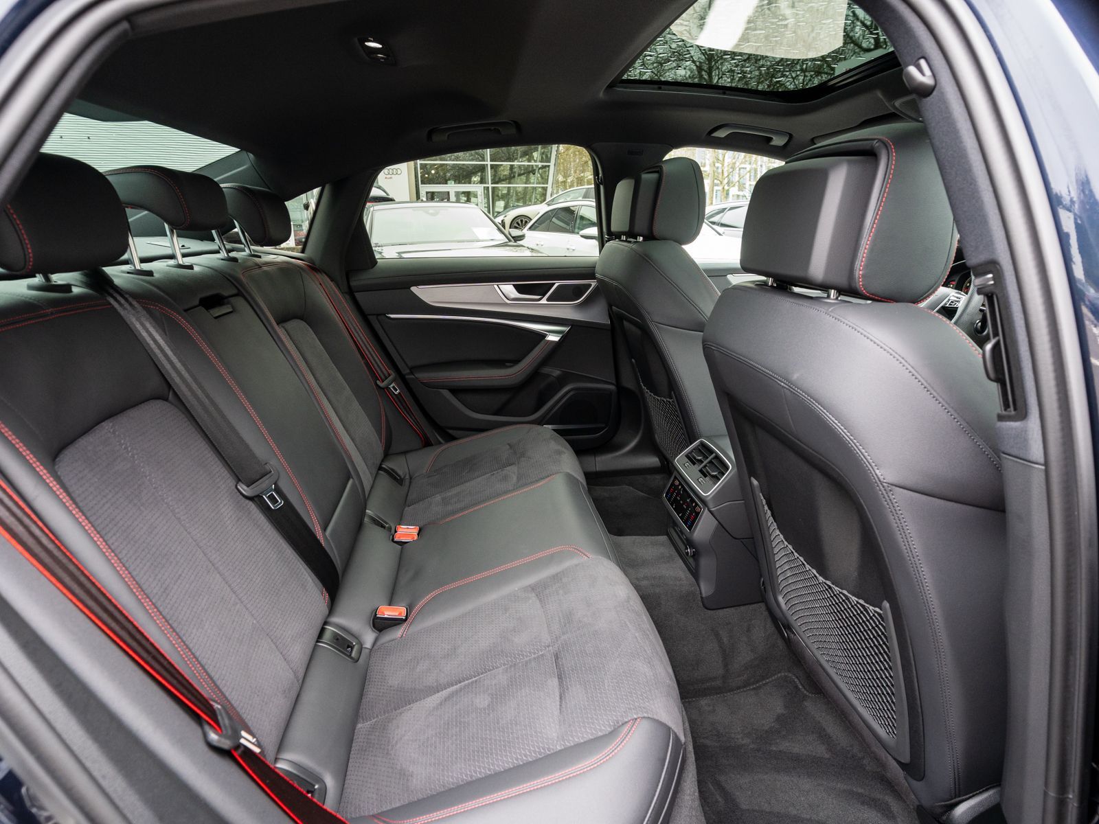 Audi A6 Limousine S line 45 TFSI NAVI MATRIX PANO VC foto 8