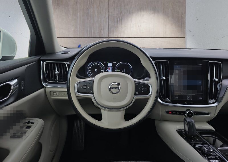 Volvo V60 T6 Twin Engine AWD 8*Alu/LED/Navi/el.Klappe foto 11