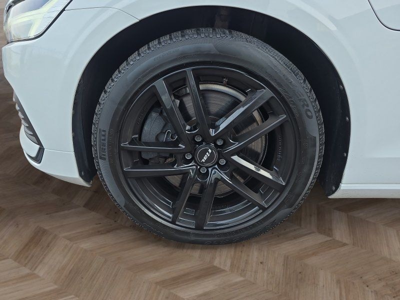 Volvo V60 T6 Twin Engine AWD 8*Alu/LED/Navi/el.Klappe foto 13