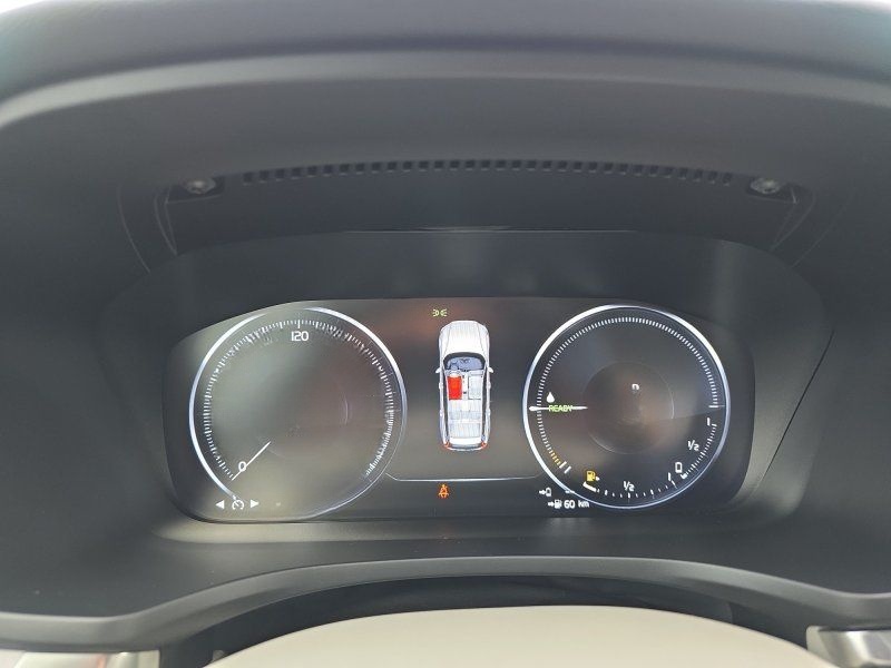 Volvo V60 T6 Twin Engine AWD 8*Alu/LED/Navi/el.Klappe foto 17