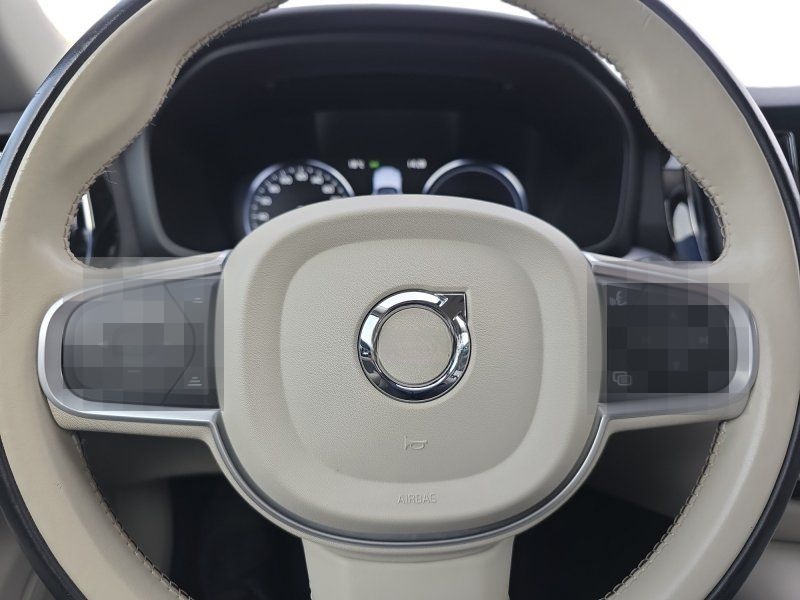 Volvo V60 T6 Twin Engine AWD 8*Alu/LED/Navi/el.Klappe foto 18