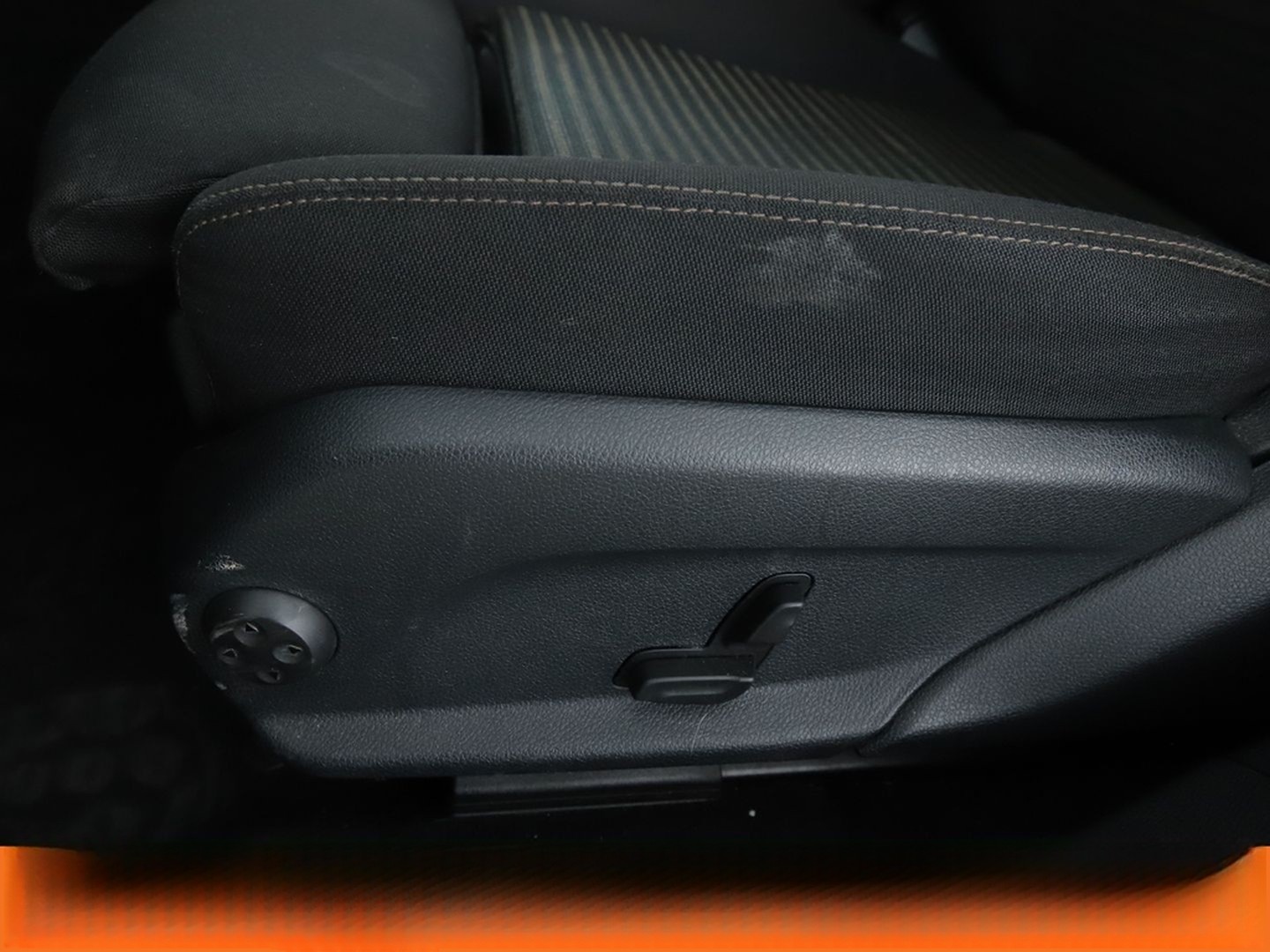 Mercedes-Benz E 200 T Avantgarde Aut.*NAV*LED*TEMP*CAM*PDC*SHZ foto 30