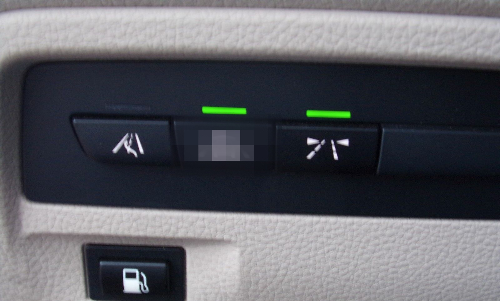 BMW 330 e iPerformance Advantage , Head Up Display foto 23