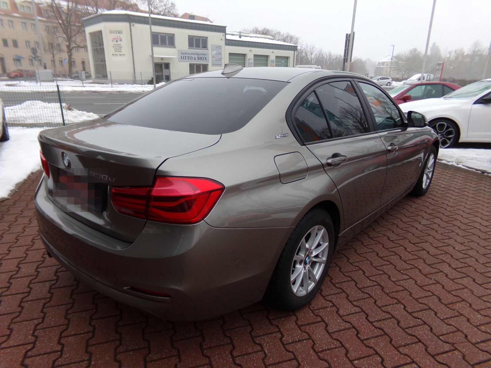 BMW 330 e iPerformance Advantage , Head Up Display foto 5