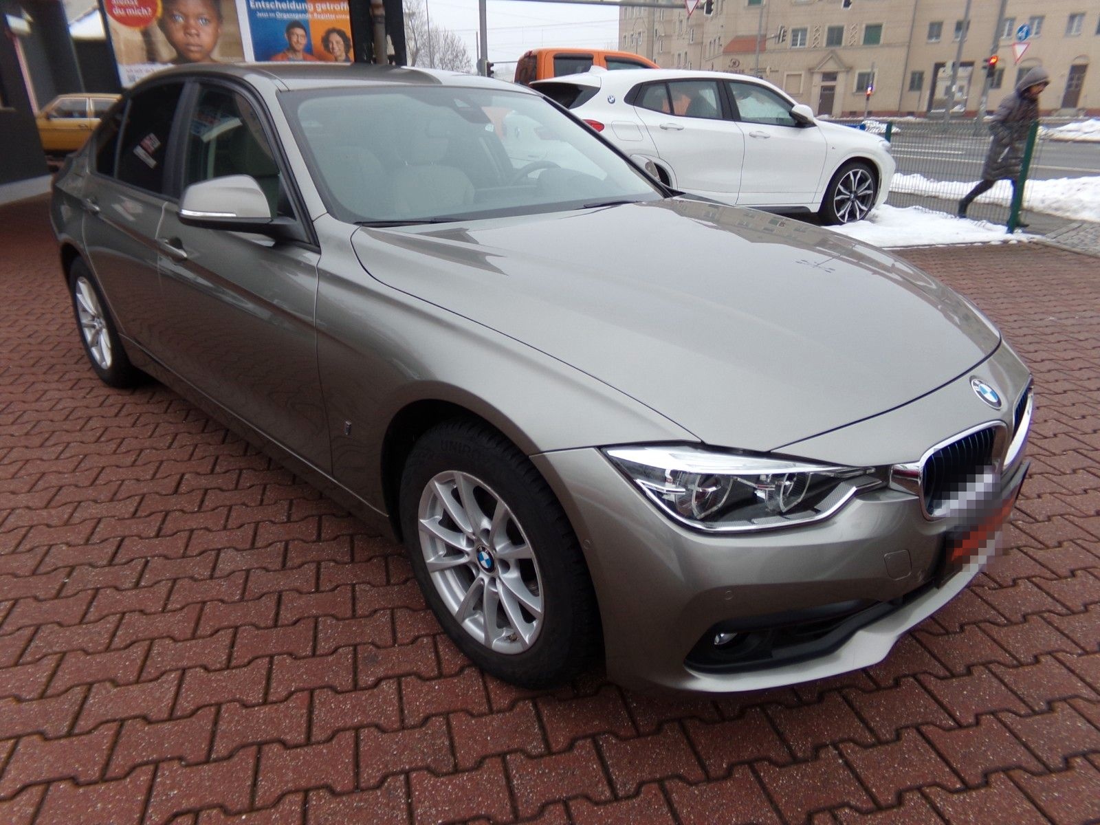 BMW 330 e iPerformance Advantage , Head Up Display foto 7