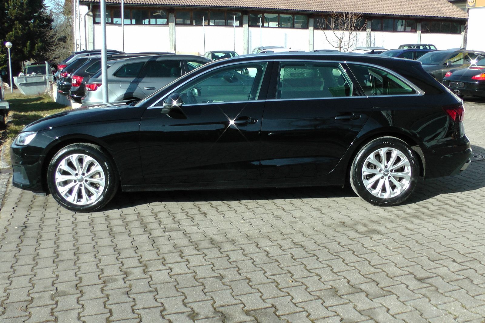 Audi A4 Avant 45 TFSI quattro*Matrix*ACC*AHK*HUD*360º foto 4
