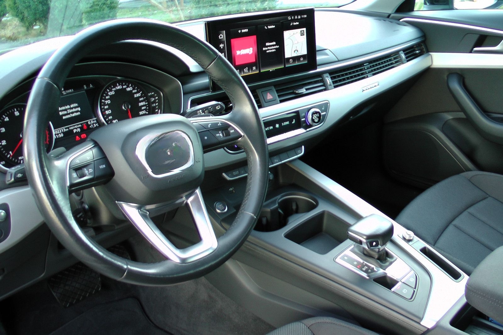 Audi A4 Avant 45 TFSI quattro*Matrix*ACC*AHK*HUD*360º foto 10