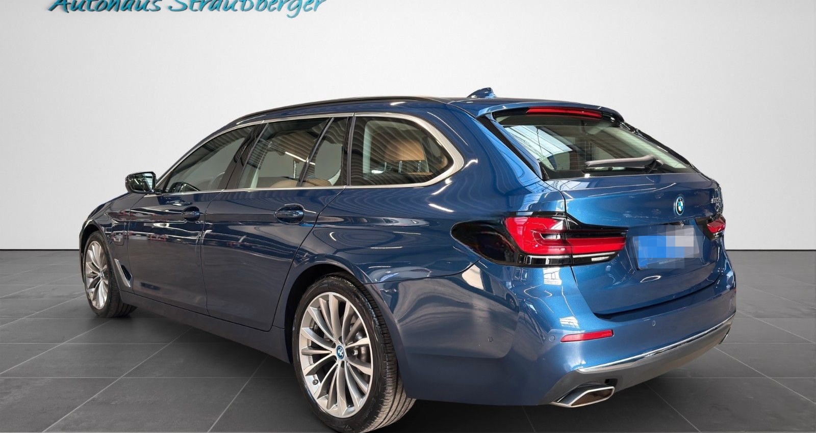 BMW 530e Touring Luxury Line ACC RFK WLAN 4ZK LED foto 5